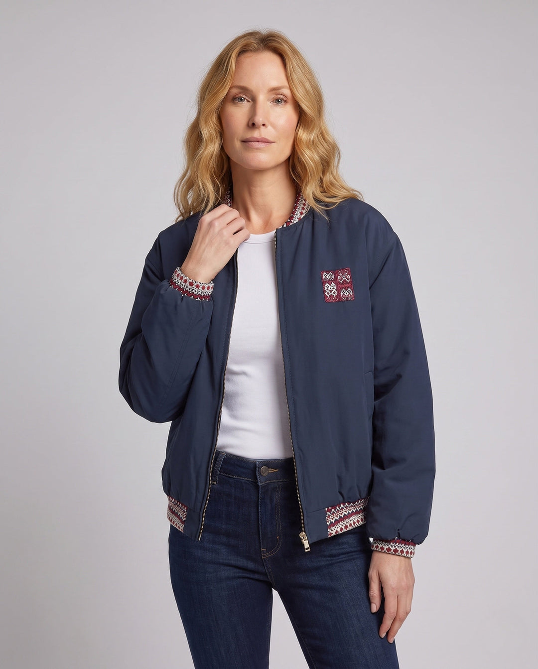 Dam Kort Vadderad Boxig Puffer med Mjuk Microfleece Inner Krage och Dold Dragkedja