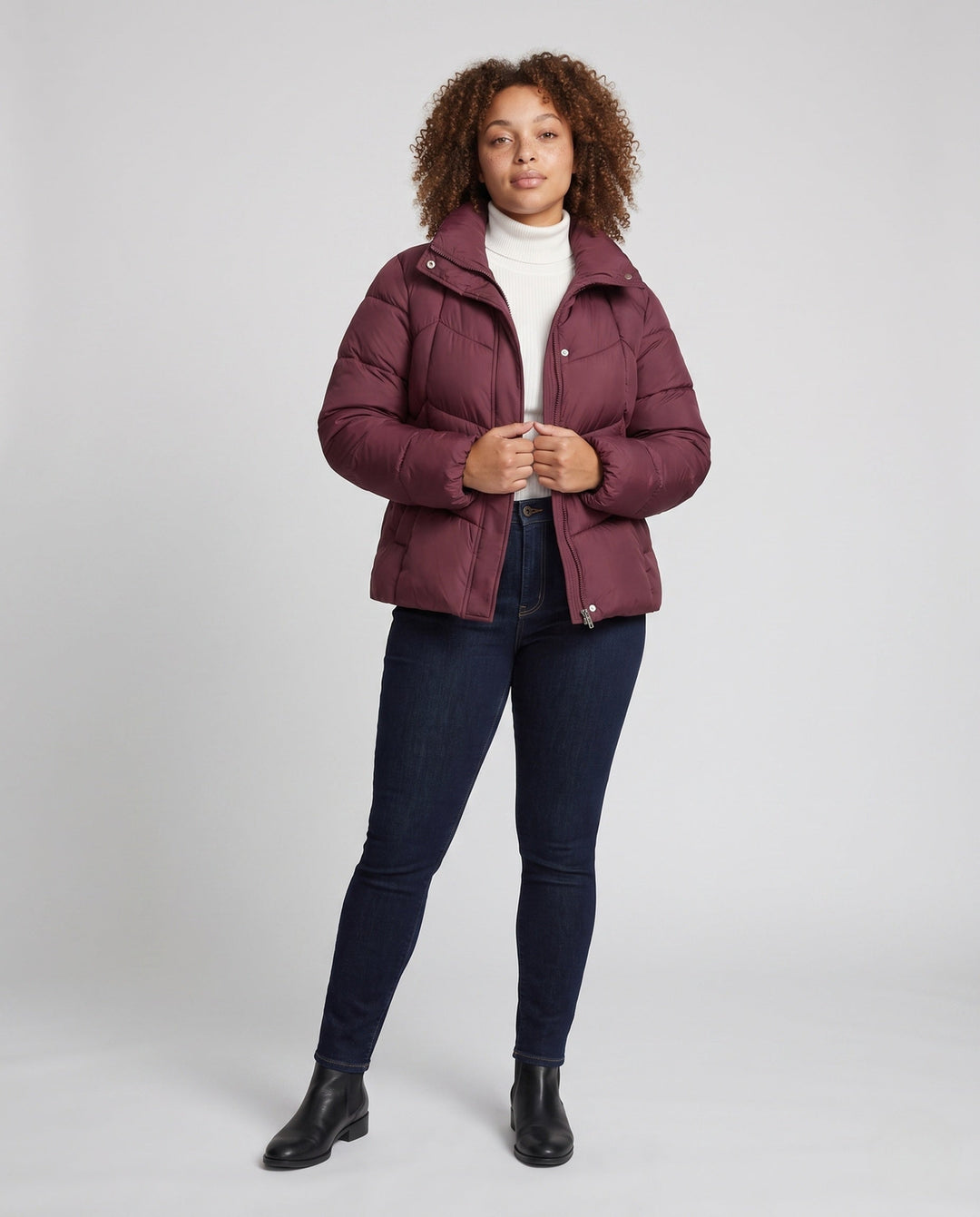 Dam Kort Vadderad Stad Puffer med Discreet Two-Way Front och Ergonomisk Baffle Quilting