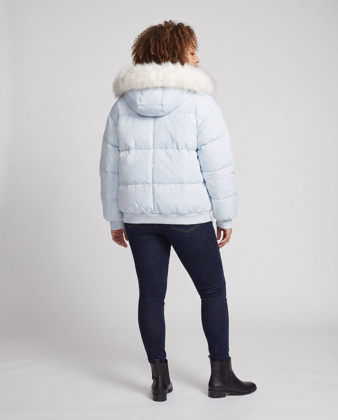 Dam Kort Vadderad Stad Puffer med Voluminous Faux Fur Huva och Ärm Ficka