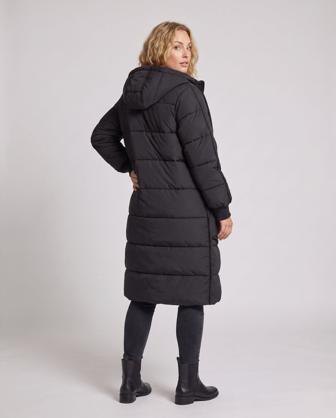 Dam Longer Vadderad med Huva Kappa med Oversize Patch Fickor, Elastic Muddar, och Dold Two-Way Dragkedja