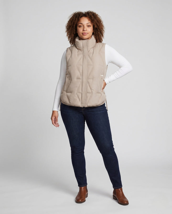 Dam Lätt Vadderad Outdoor Quiltad Väst med Asymmetric Front Panel och Side Drawstring