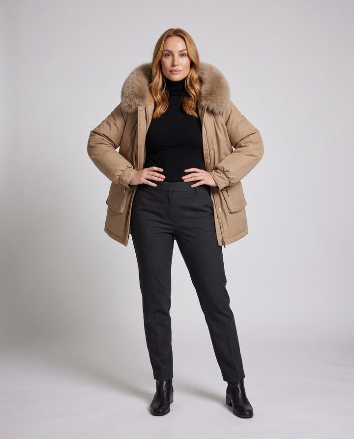 Dam Mid-Length Thermoparka med Voluminous Faux Fur Krage, Teddy Inner Foder, och Funktionell Lock Fickor