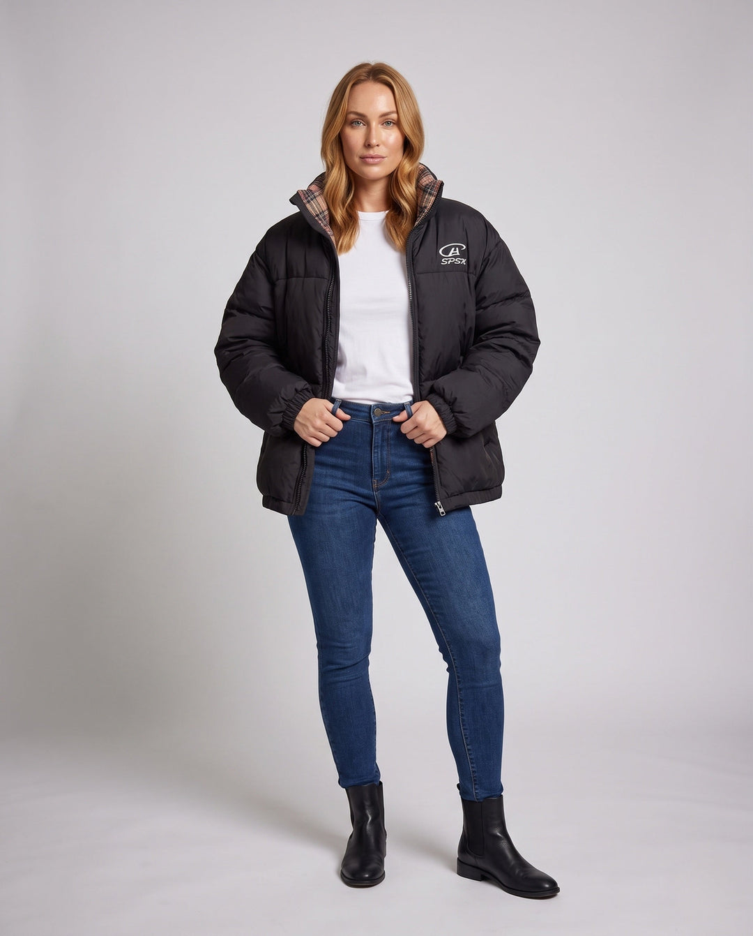 Dam Oversize Vadderad Kort Puffer med Hög-Standing Krage och Praktisk Side Fickor