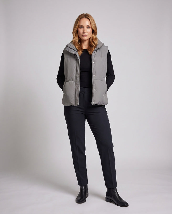 Dam Packable Lätt Quiltad Väst med Ergonomisk Shoulder Passform och Dold Two-Way Dragkedja