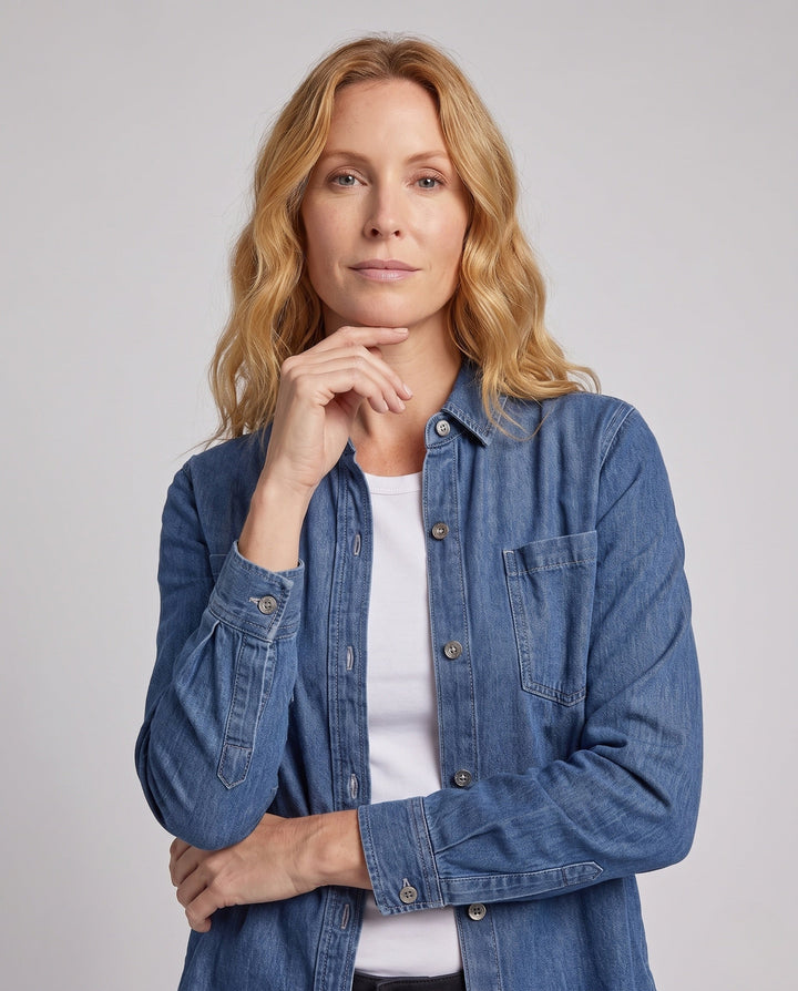 Dam Oversize Denim Skjort Dress Tillverkad av Jeans Fabric med Breast Fickor