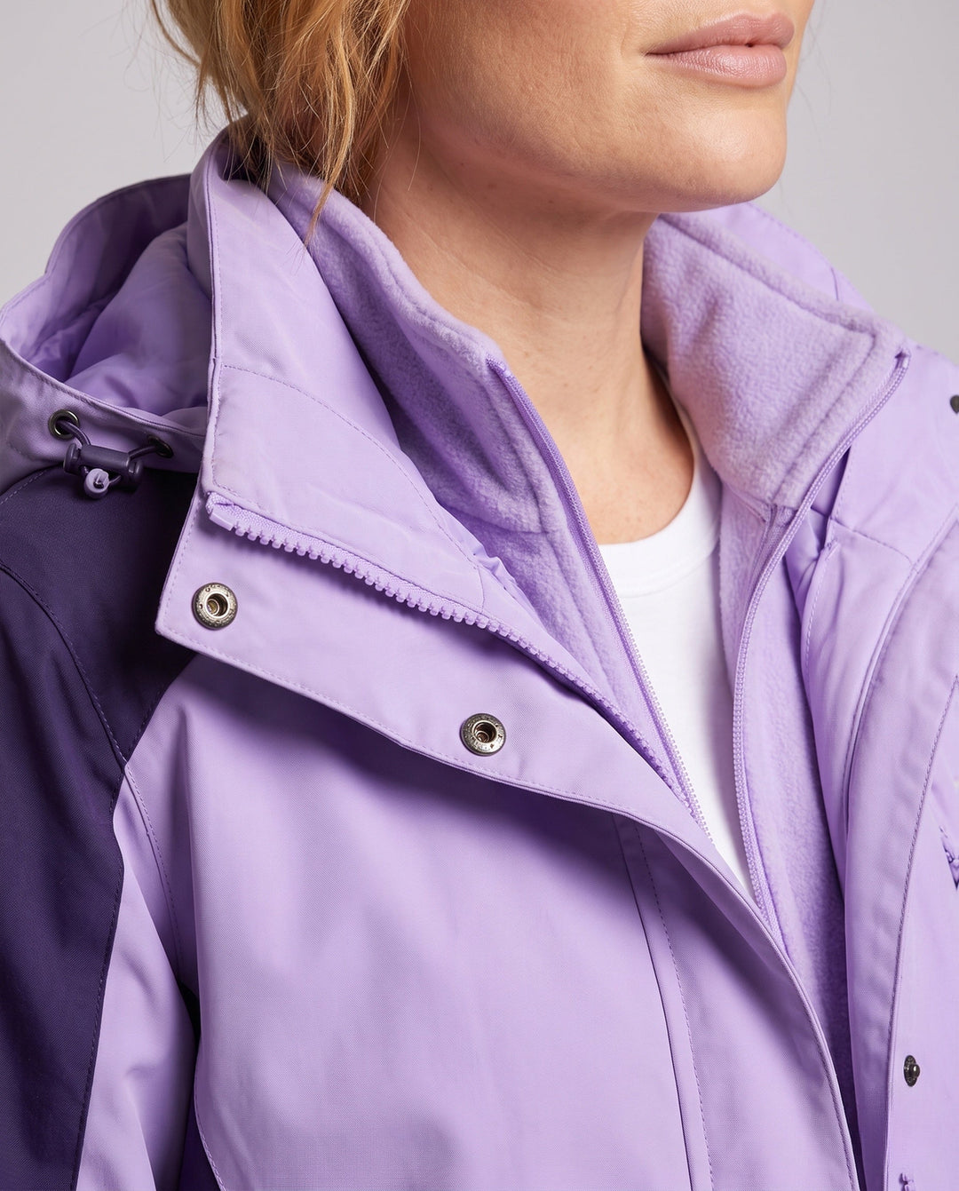 Dam två-layer softshell parka med warming fleece inner foder och justerbar huva