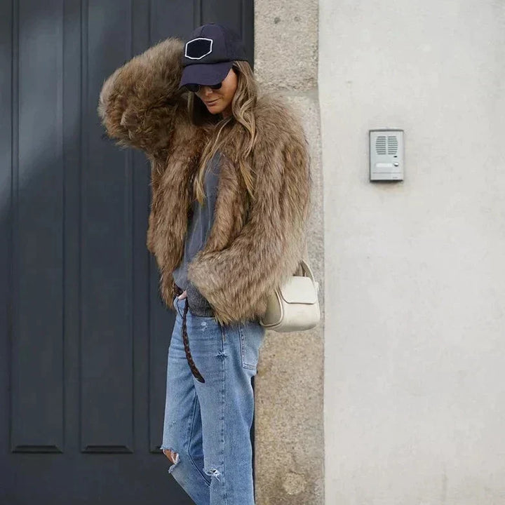 | Dam Cropped Jacka Tillverkad Av Fusk Päls
