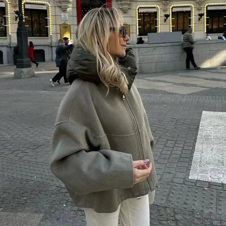 Dam Ledig och Ledig Jacka med Huva