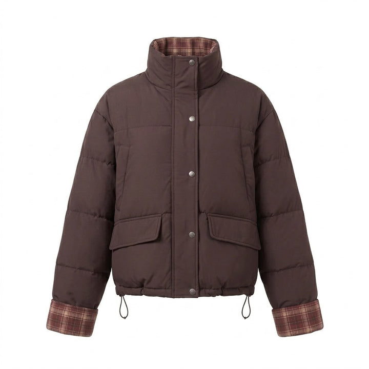 Dam Kort Vadderad Boxig Blouson med Checked Foder, Hög Krage och Patch Lock Fickor