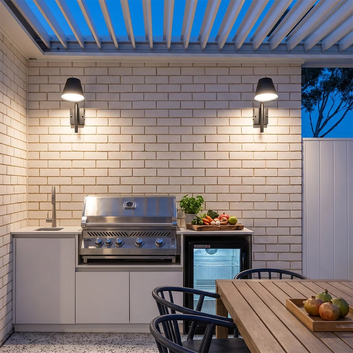 Svart Kegel Vägglampa Modern LED Utomhus Metallbelysning