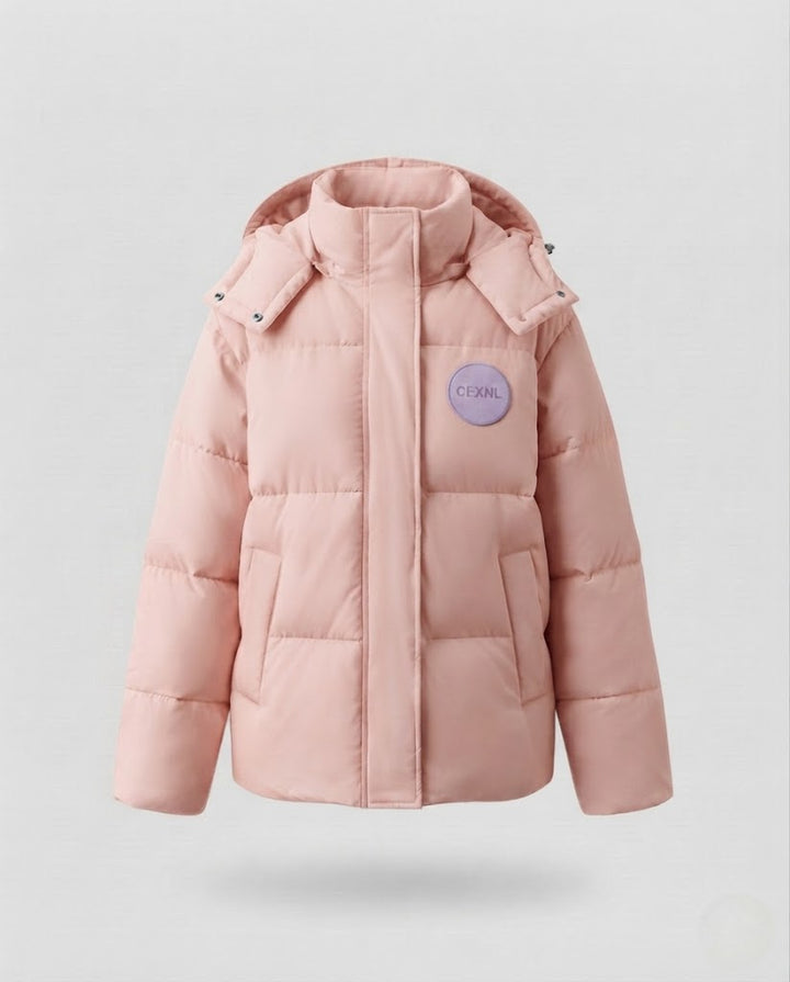 Dam Oversize Kort Quiltad Jacka med Hög Stå Krage och Dekorativ Patch Application