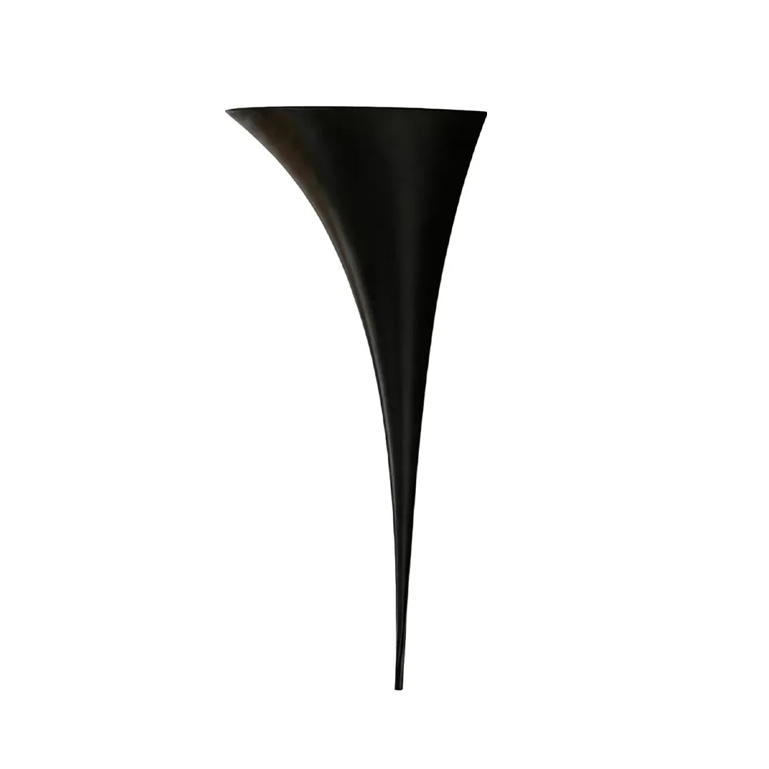 Modern mässingsväggsarmatur Skulptural trumpetformad ljuskälla
