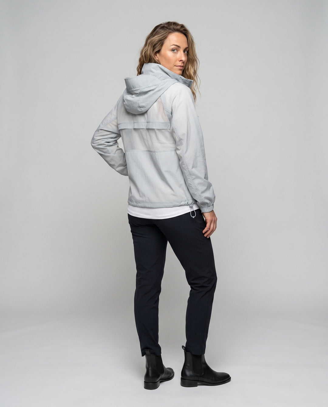 Dam Lätt Vindjacka med Adjustable Huva Design och Sidofickor